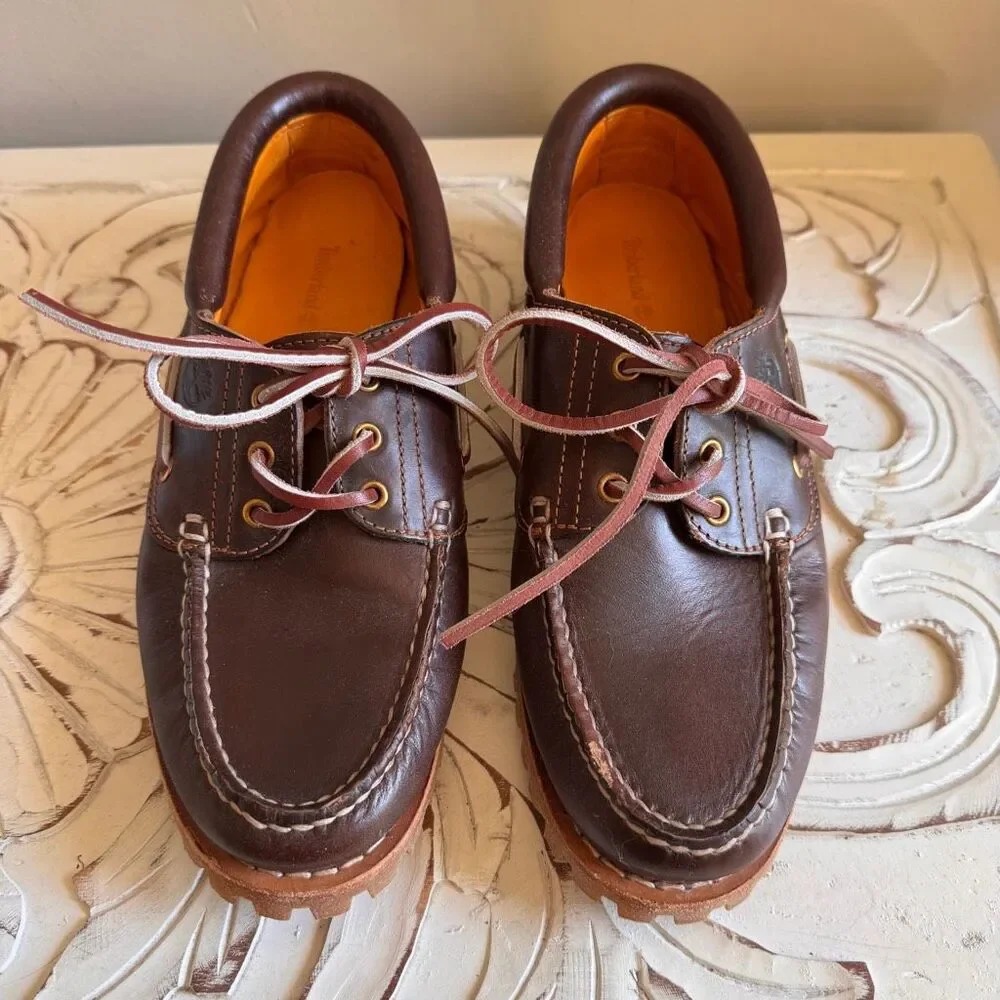 Timberland women’s brown leather boat shoe size 8